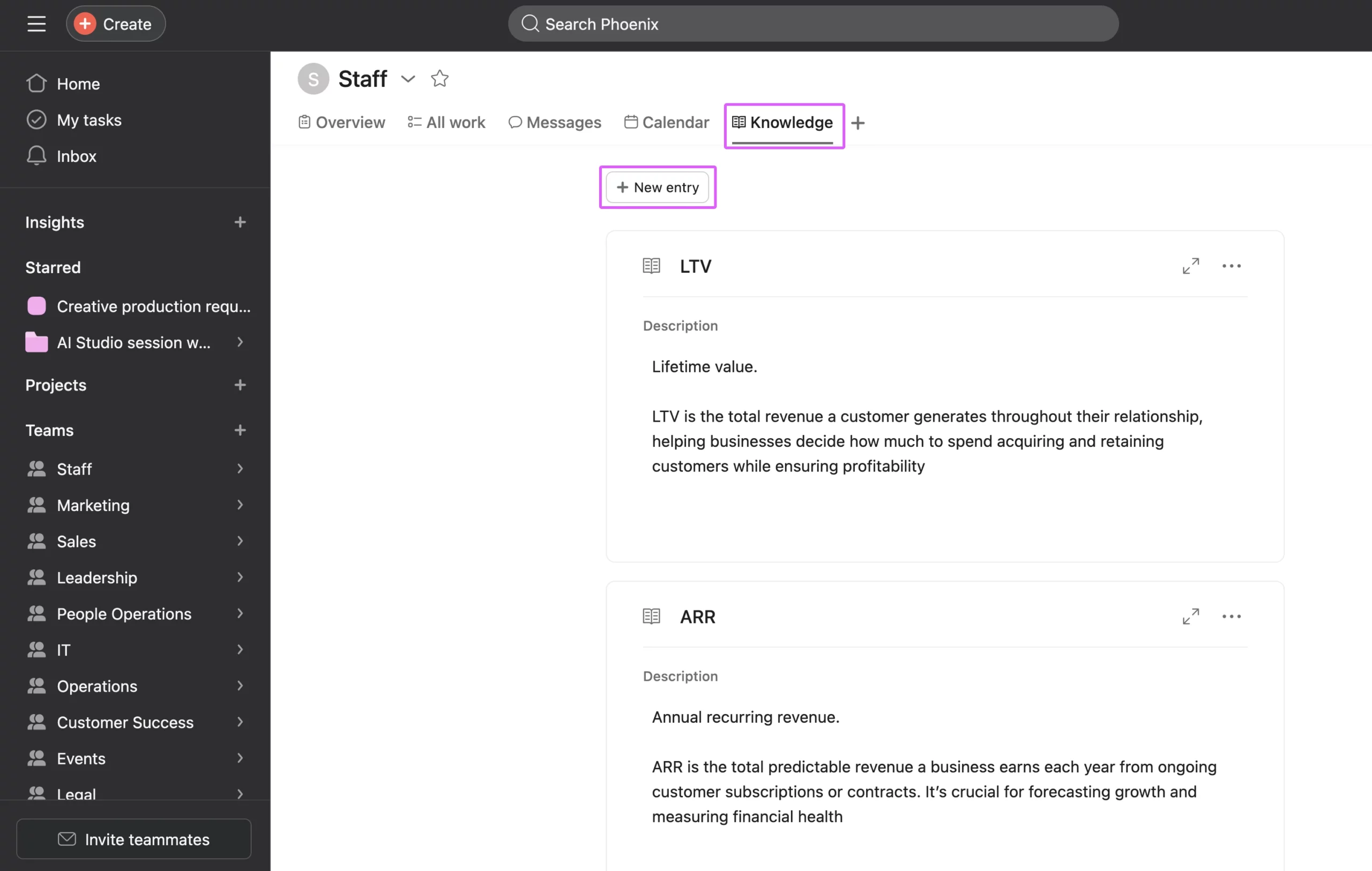 Ansicht von hinterlegtem Teamwissen in Asana. 